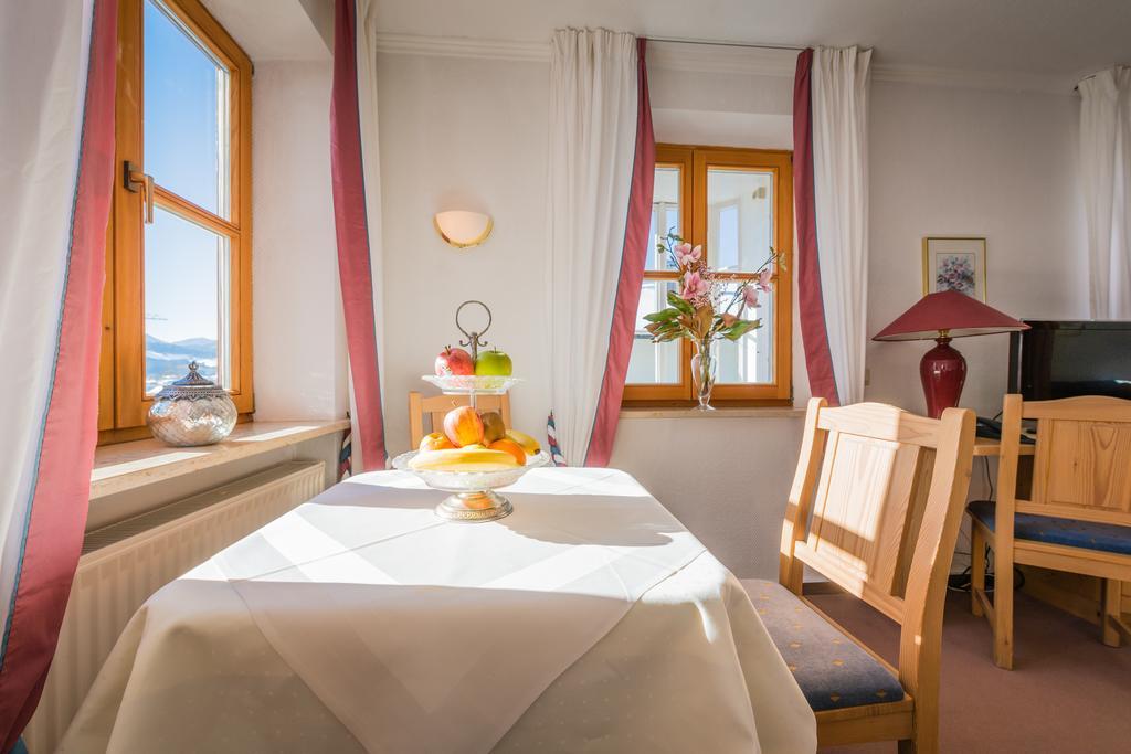 Aparthotel Fackler Tegernsee Oda fotoğraf